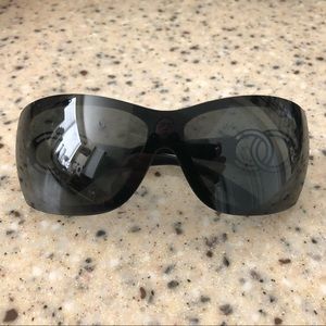 big black chanel sunglasses